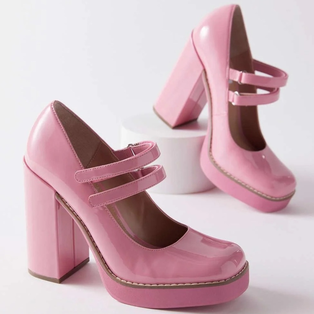 Steve Madden Twice Mary Jane Heels